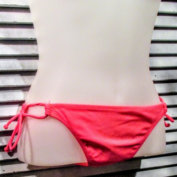 Victoria's Secret Other - Donating 3/1 Victoria's Secret M bikini bottom